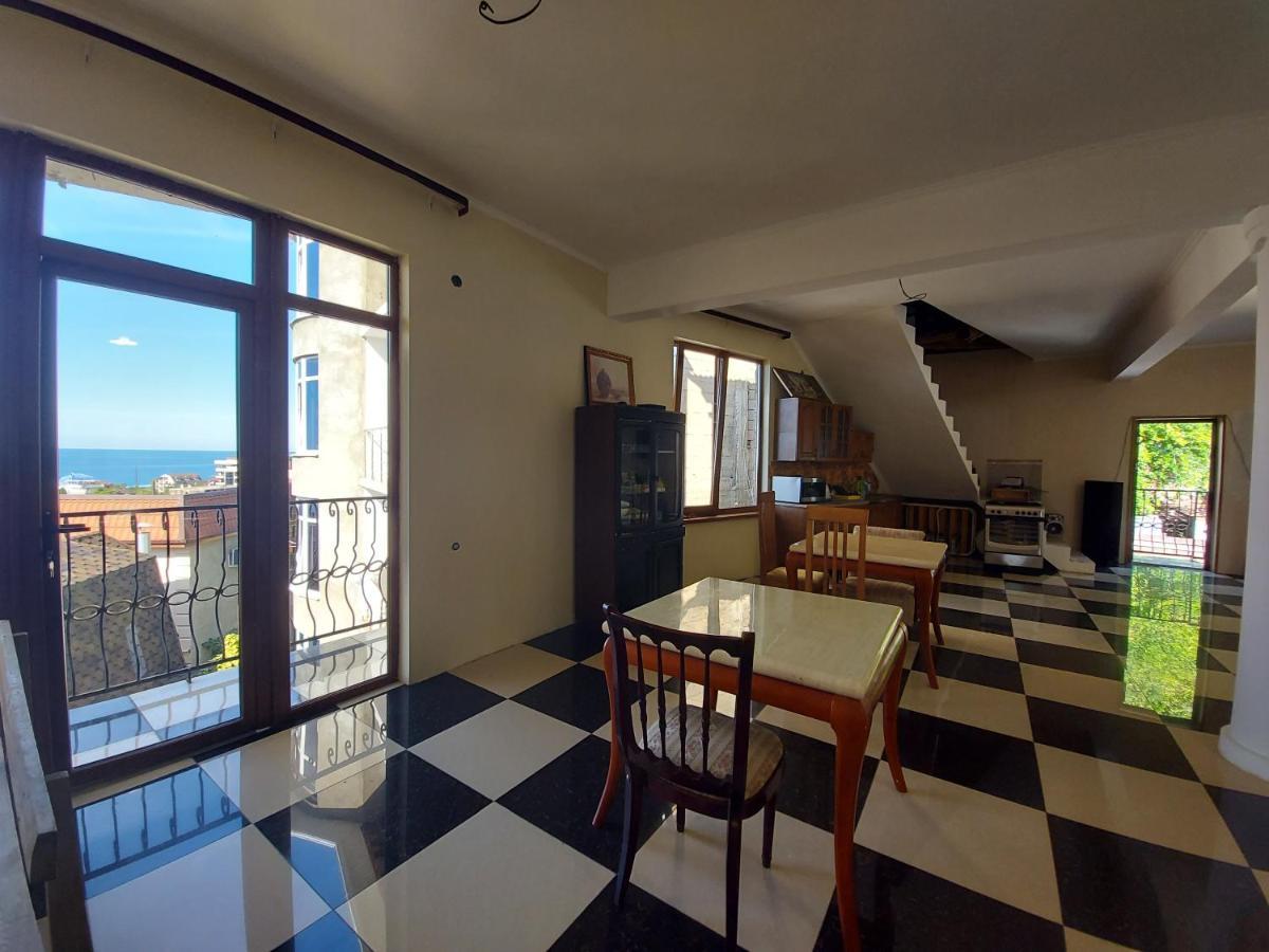 Гостевой Дом София 400 М До Моря Gagra Exteriér fotografie