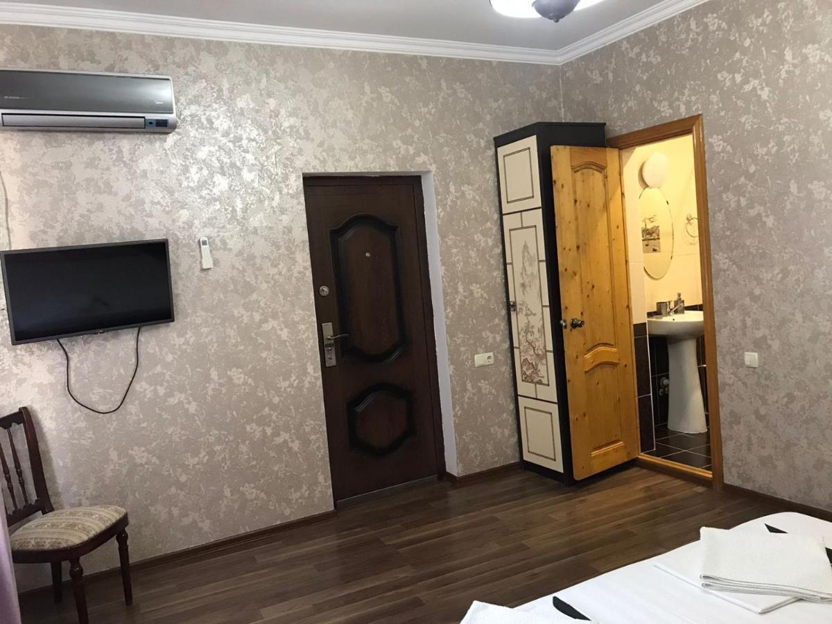 Гостевой Дом София 400 М До Моря Gagra Exteriér fotografie